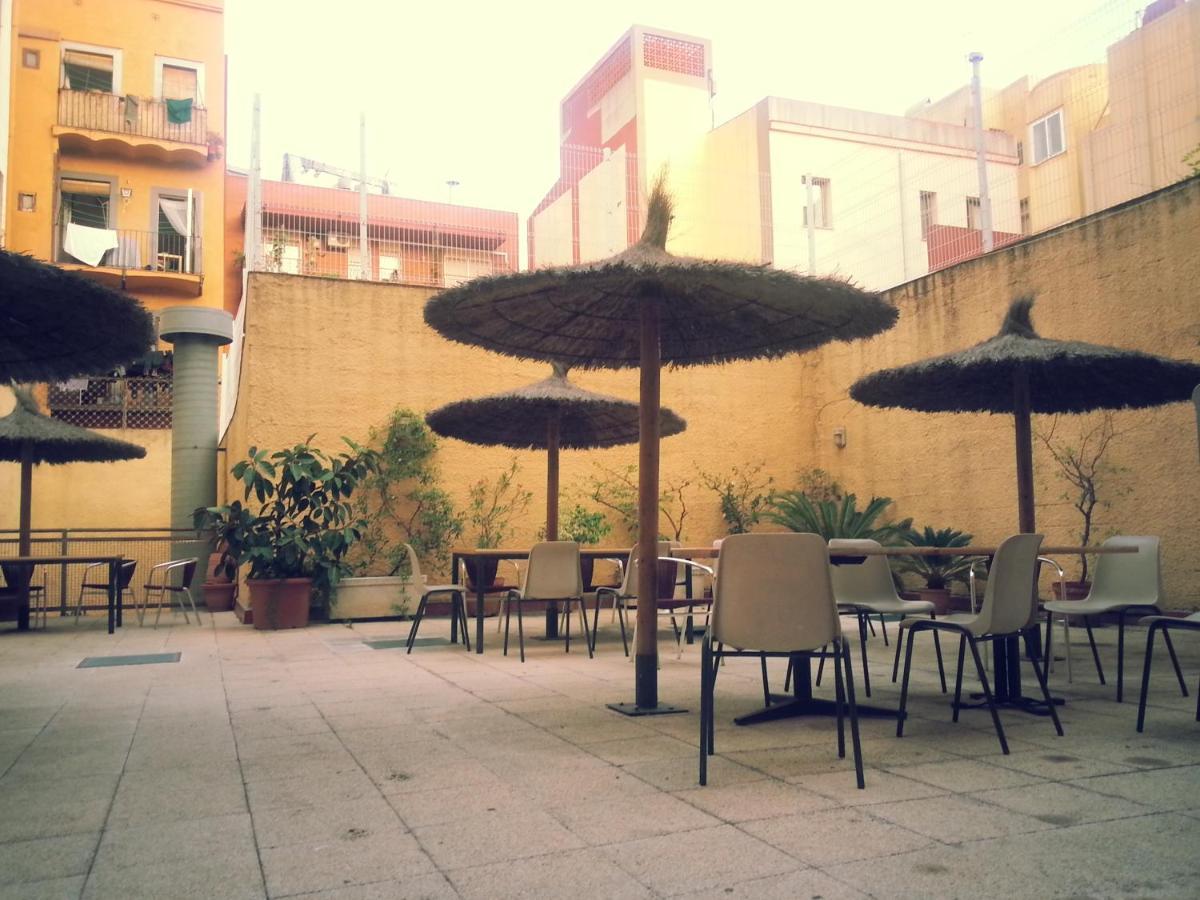 Residencia Universitaria Tagaste Barcelona Eksteriør billede